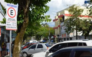 Número de vagas de zona azul vai subir 55% no final do ano