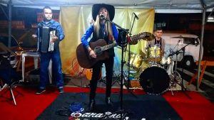 Janaína Rebelato, cantora