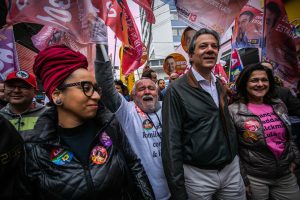 Haddad faz campanha em Jundiaí