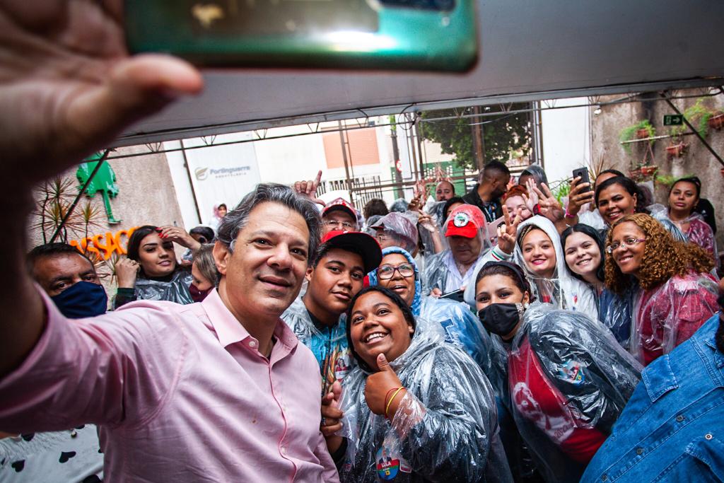 Haddad faz campanha em Campinas