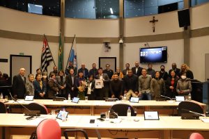 Mitiko Muranaka é homenageada pela Câmara de Arujá