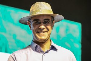 Rodrigo Garcia faz campanha em Lins