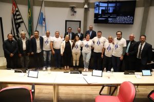 Grupo de apoio aos romeiros é homenageado na Câmara de Arujá