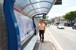 Camargo visita novos pontos de ônibus