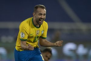 Everton Ribeiro na Seleção Brasileira