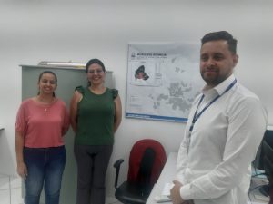 Ana Marie, Suelen Machado e Leonardo Reis, da Secretaria de Saúde de Arujá
