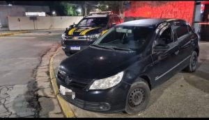 Carro com placa clonada