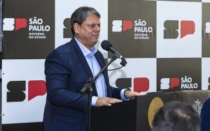 Tarcísio de Freitas no lançamento Programa Sala do Futuro
