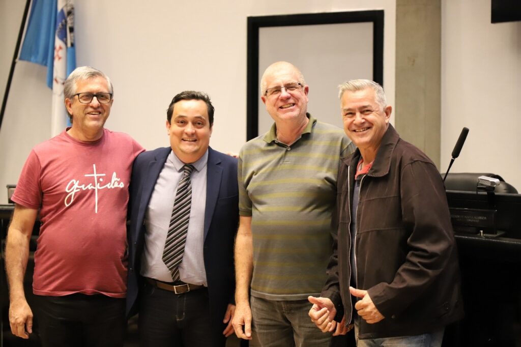 Abelzinho Larini e pastores evangélicos