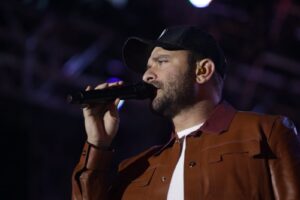 Diogo Nogueira faz show no Centro Residencial (3)