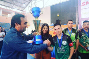 Feeder-vencedor-do-Campeonato-de-Futsal-dos-Metalurgicos