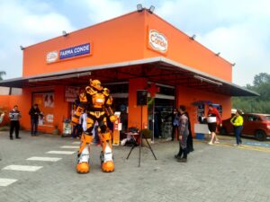 Inauguração da Farma Conde