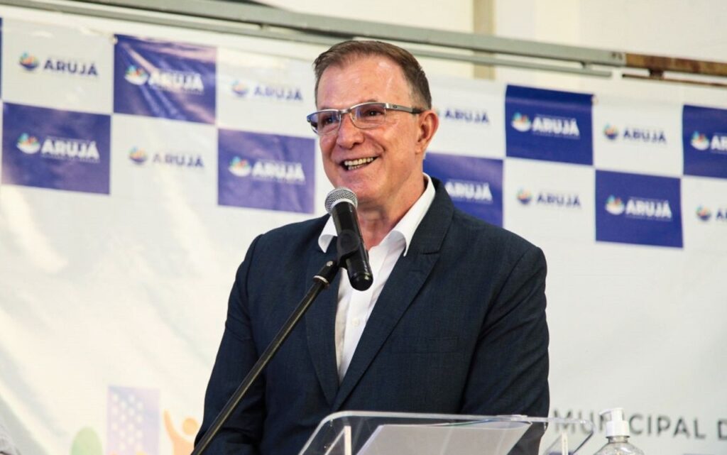 Luis Camargo, prefeito de Arujá