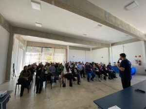 Encontro do Condemat sobre educação e finanças em Arujá