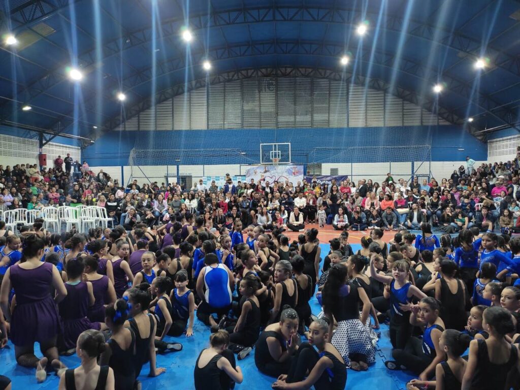 Ginástica rítmica x Dia dos Pais