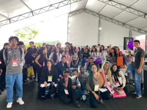 Alunos de escolas de Arujá na Feira do Empreendedor