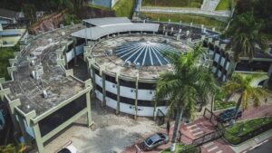 prédio da Câmara de Arujá