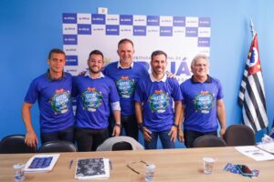 Luis Camargo e secretários em coletiva do Natal Encantado