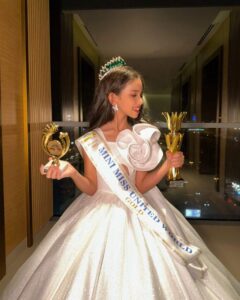 Rebecca Macedo, Mini Miss Mundo
