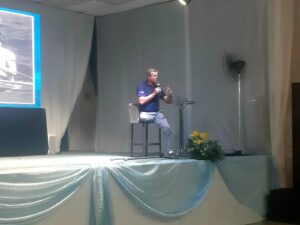 Lars Grael em palestra no Clube União Arujaense