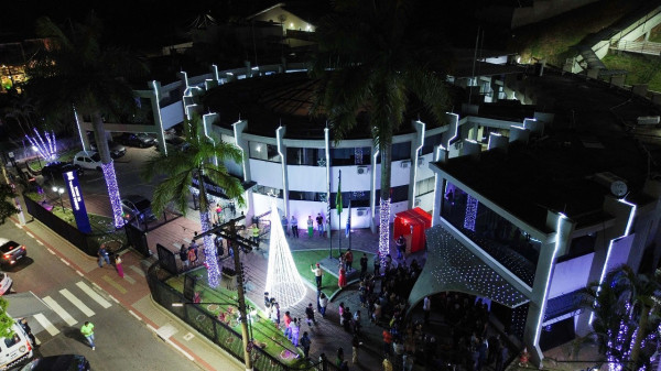 Luzes de Natal na Câmara Municipal