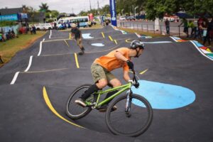 PISTA DE PUMP TRACK de Arujá