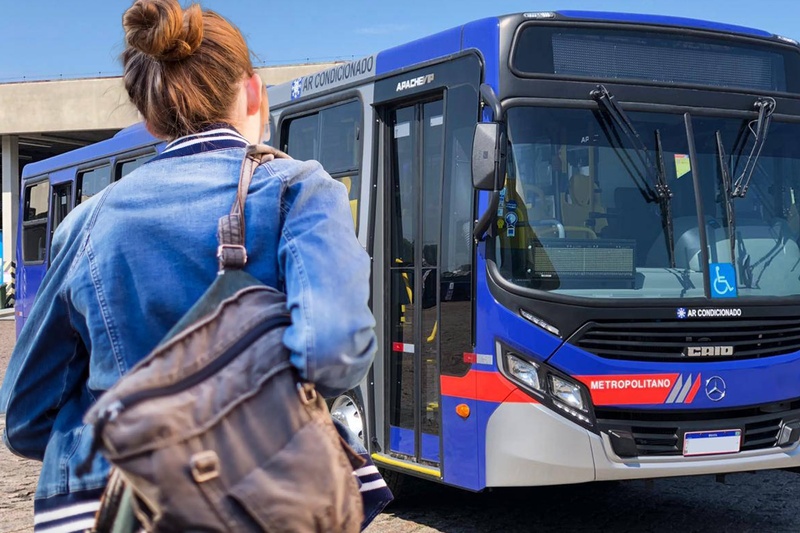 Transporte de estudantes pela EMTU