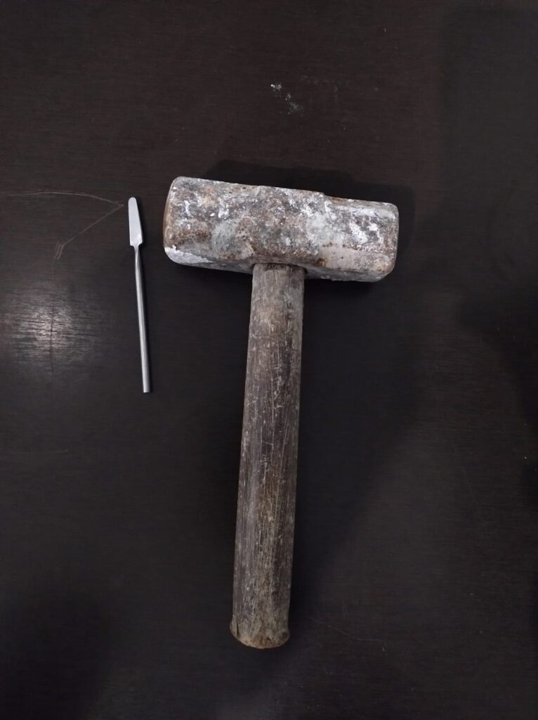 martelo utilizado em furto
