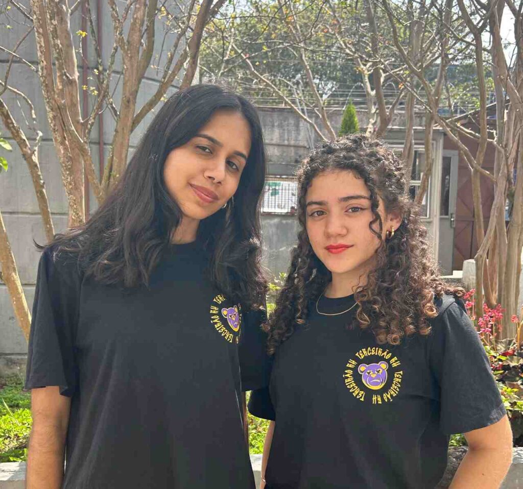 Alunas medalhistas da Olimpíada Brasileira de Geografia