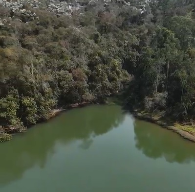 Área do futuro parque da Peinha