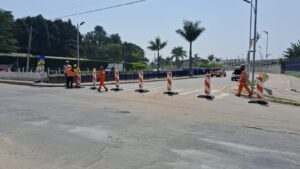 Avenida Mário Covas interditada
