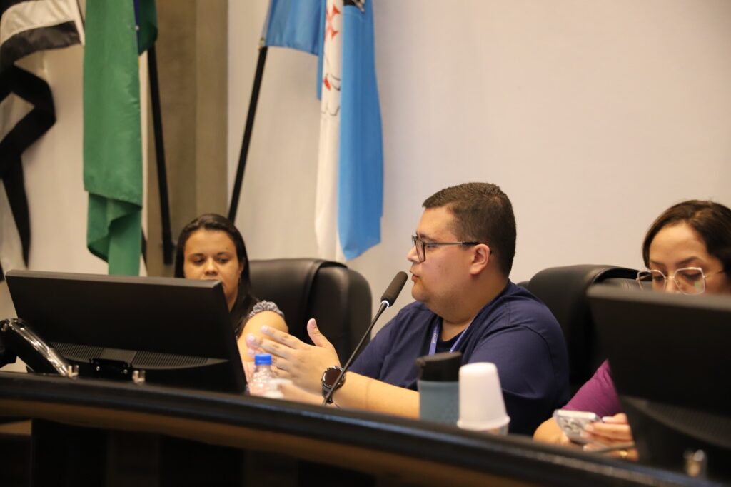 Bruno do Prado, secretário municipal do Educação, em audiência pública