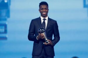 Vinícius Júnior vence prêmio Fifa The Best