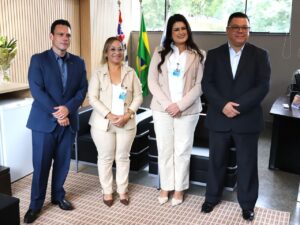 Cris do Barreto e sua equipe
