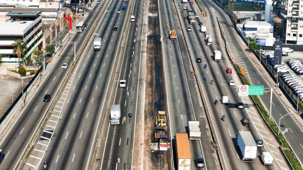 Obras na Via Dutra