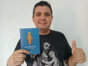 Wellington Alves e o livro Socorrei-me São José