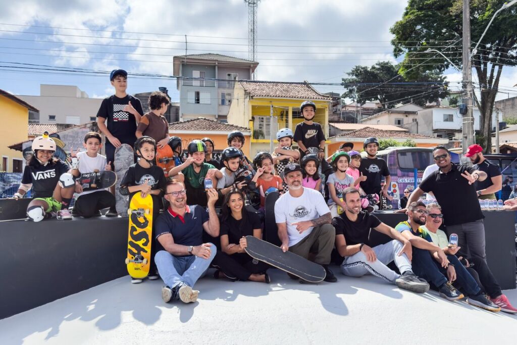 Nova pista de skate no Arujamérica