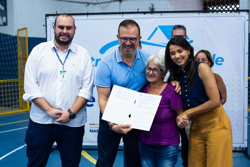 entrega de título de regularização fundiária
