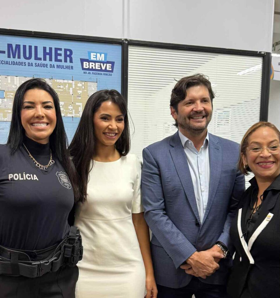 Clau Camargo, André do Prado e Professora Cris