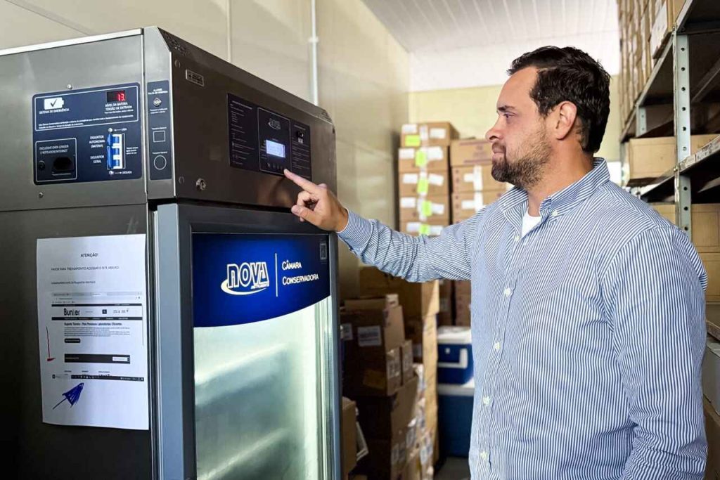 Arujá adquire novas câmaras de vacinação