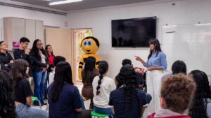 Fundo Social de Arujá expande projetos de reciclagem para escolas estaduais