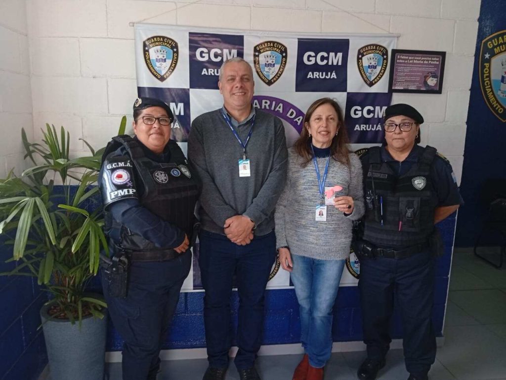 GCM DE ARUJÁ COMEMORA 19º ANIVERSÁRIO DA LEI MARIA DA PENHA COM AÇÕES NA BASE FIXA DO BARRETO