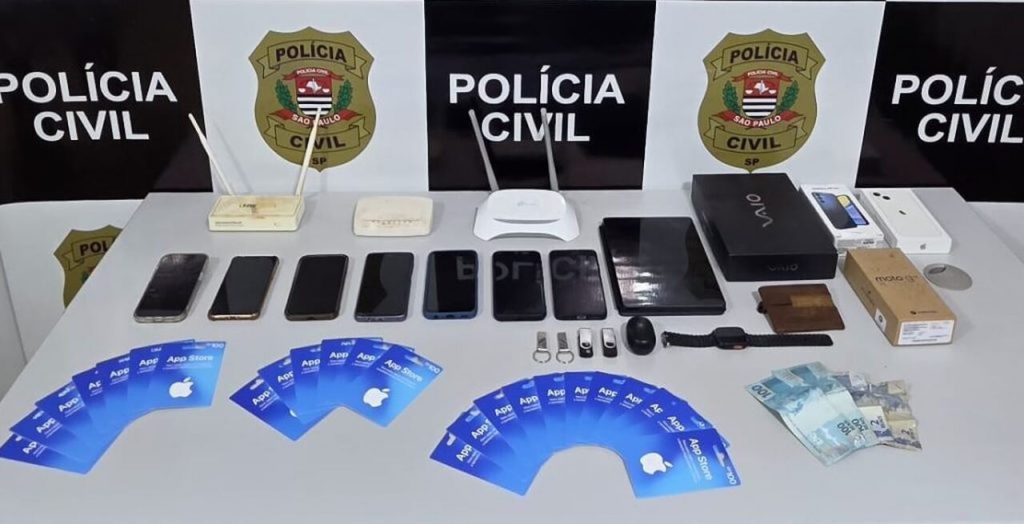 Polícia de SP cumpre mandados em 4 estados contra grupo que vendia pornografia infantil na internet