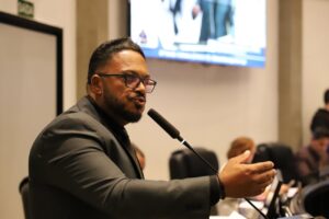 Arujá terá espaços exclusivos para soltar pipas com segurança