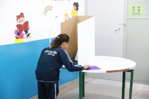 Estudantes de Arujá elegem seus representantes no projeto "Vereador Mirim Por Um Dia"