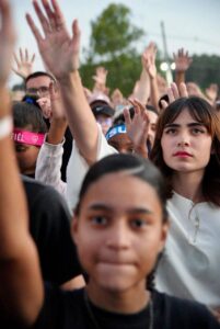 Marcha para Jesus reúne milhares em Arujá em dia de fé e louvor
