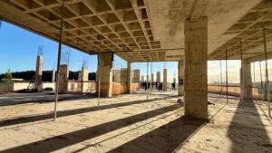 SECRETÁRIO ESTADUAL DE SAÚDE CONHECE AS OBRAS DO HOSPITAL GERAL DE ARUJÁ E GARANTE APOIO DO ESTADO