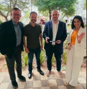 Camargo, Saulo Pedroso, Pateta e Clau