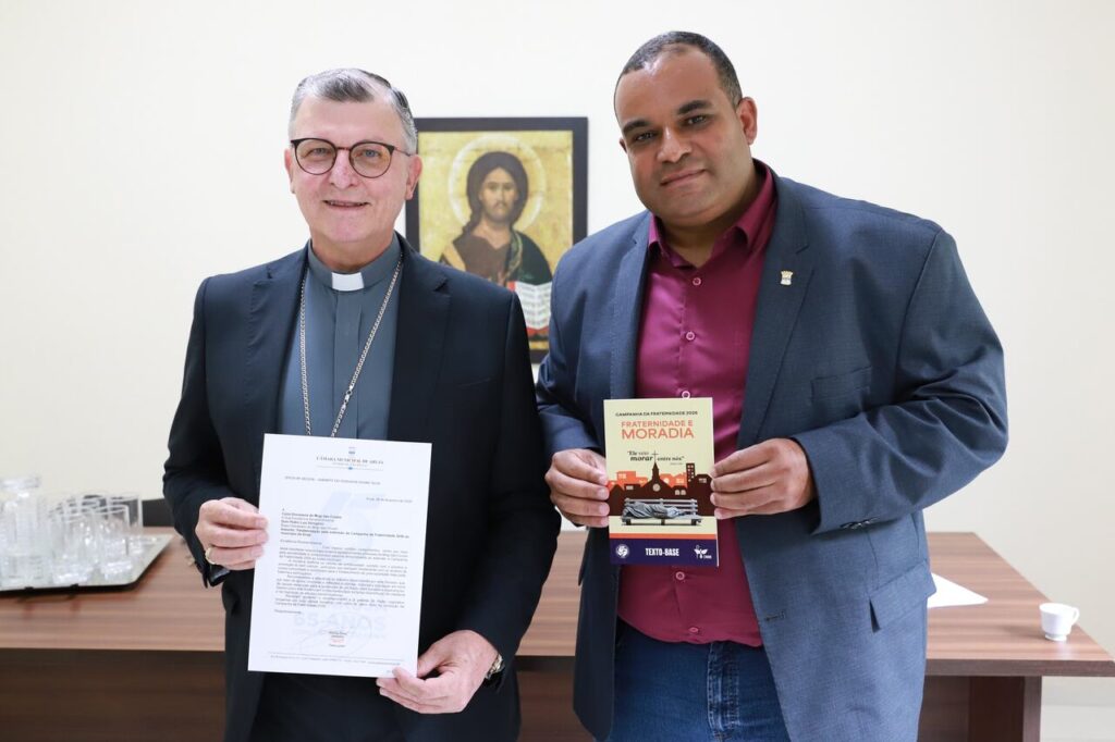 Dom Pedro Luiz Stringhini e vereador Divinei