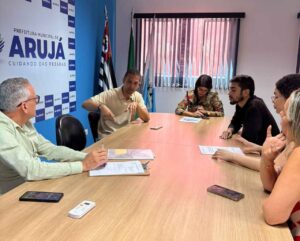 Reunião entre as Prefeituras de Arujá e Ferraz de Vasconcelos
